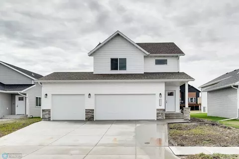 6029 79th Ave S, Horace, ND 58047