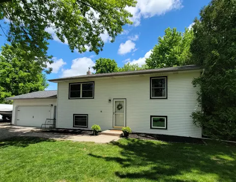 7932 Labeaux Ave NE, Otsego, MN 55301