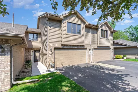13170 Gemstone Ct, Apple Valley, MN 55124