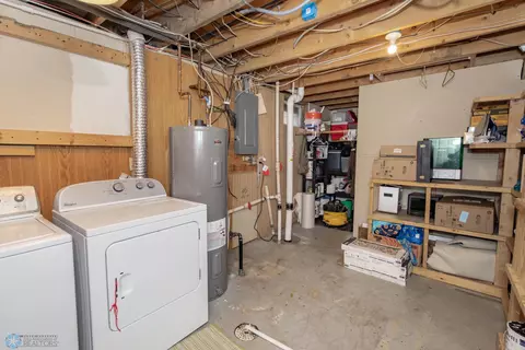 323 6th Ave, Mapleton, ND 58059 photo 57