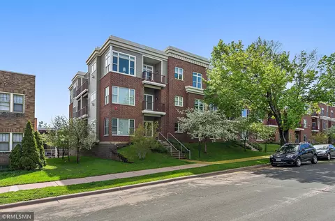 100 4th Ave N #311, South Saint Paul, MN 55075