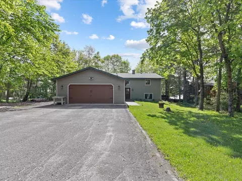 9047 Wilderness Point Rd, Brainerd, MN 56401