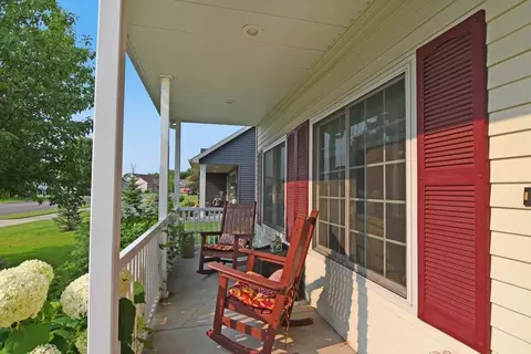 1717 Knottingham Dr, Sartell, MN 56377