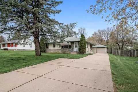 365 County Road B W, Roseville, MN 55113