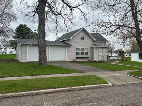 405 Larson Ave, Ashby, MN 56309 photo 2