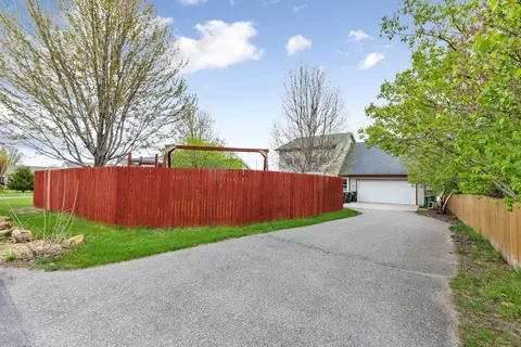 1127 Engesser Ln, Saint Peter, MN 56082 photo 34
