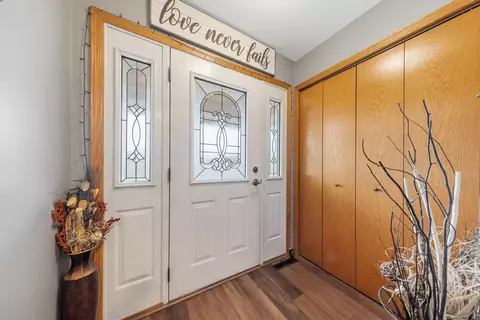 1127 Engesser Ln, Saint Peter, MN 56082 photo 3