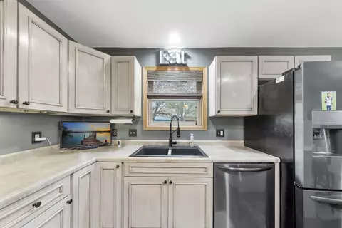 1127 Engesser Ln, Saint Peter, MN 56082 photo 10