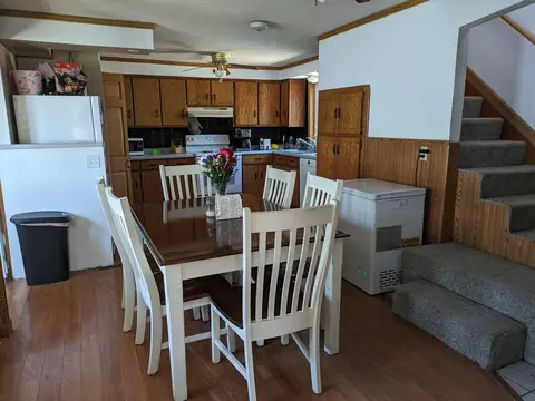 430 4th St SW, Plainview, MN 55964 photo 6