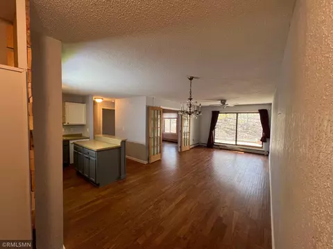 4680 Tower St SE #120, Prior Lake, MN 55372