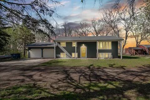 w12162 570th Avenue, Prescott, WI 54021