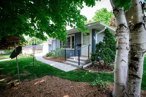 1151 7th Ave SW, Faribault, MN 55021 photo 3