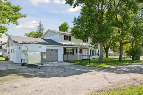 450 3rd St W, Hector, MN 55342