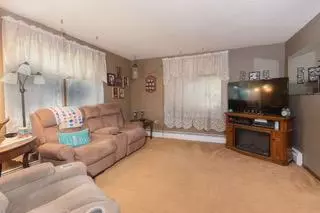 527 3rd St S, Waterville, MN 56096 photo 7