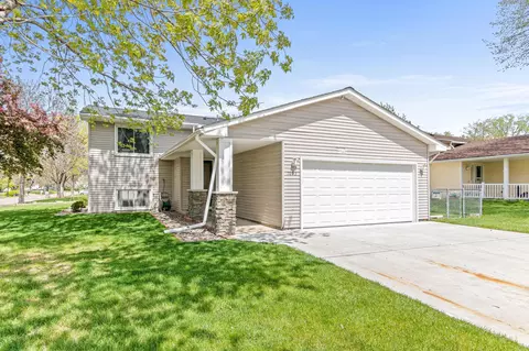 7603 Aldrich Cir N, Brooklyn Park, MN 55444