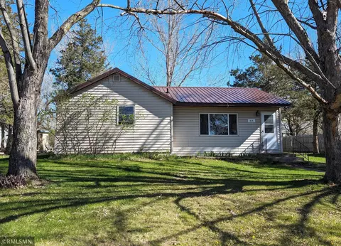 414 4th Ave SW, Long Prairie, MN 56347