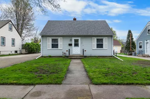 147 Arion St E, West Saint Paul, MN 55118