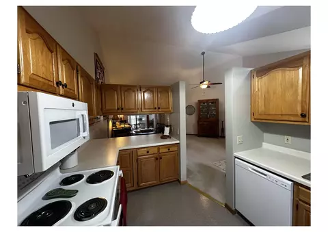 1130 Par Ln, Willmar, MN 56201 photo 8