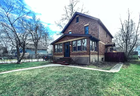 2027 7th Ave E, Hibbing, MN 55746