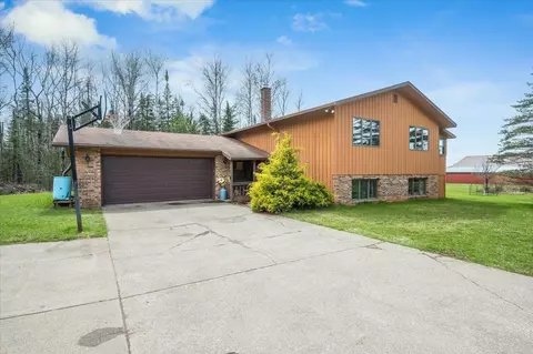 3512 E Station Rd, Superior, WI 54880