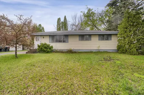 3613 Bryant Ave, Anoka, MN 55303