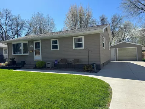 503 Donita Ave, Marshall, MN 56258