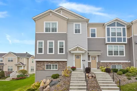 793 Roselyn Dr, Victoria, MN 55386