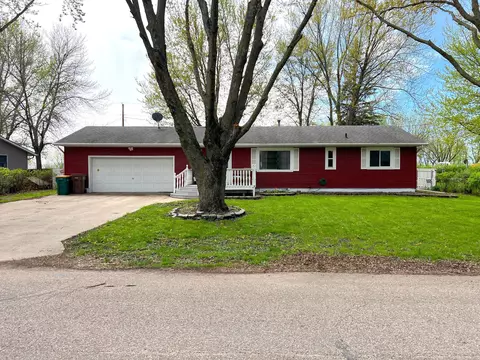510 1st Ave SW, Glenville, MN 56036