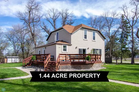 228 1st St NW, Kent, MN 56553