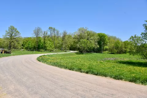 7441 Cedar Rd, Milaca, MN 56353 photo 2