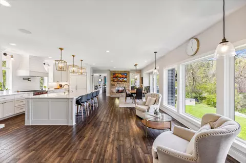 28200 Boulder Cir, Shorewood, MN 55331 photo 9