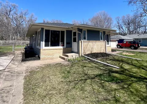 7112 65th Ave N, Brooklyn Park, MN 55428