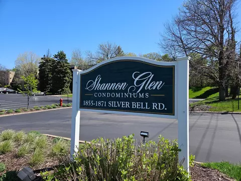 1855 Silver Bell Rd #113, Eagan, MN 55122