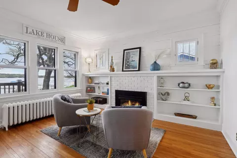2560 S Shore Dr, Prior Lake, MN 55372