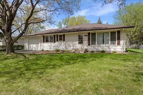 10006 94th Ave N, Maple Grove, MN 55369