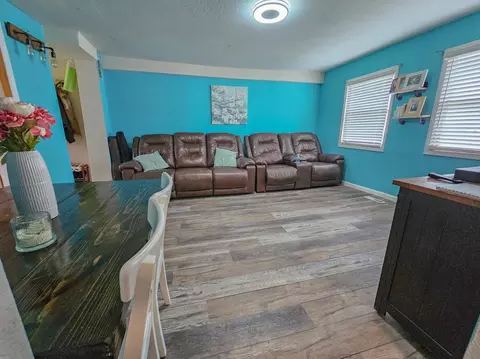249 7th St, Tracy, MN 56175 photo 3