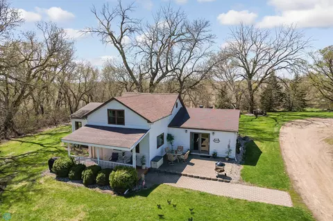 16413 255th St S, Barnesville, MN 56514