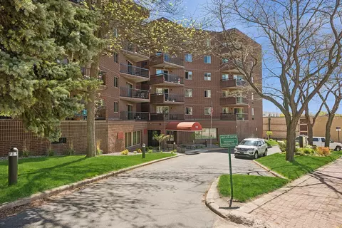 110 1st Ave NE #205, Buffalo, MN 55313