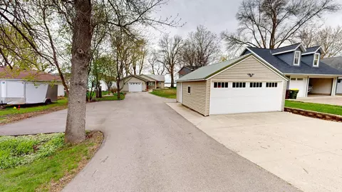 2742 N Eagle Rd, Willmar, MN 56201 photo 2