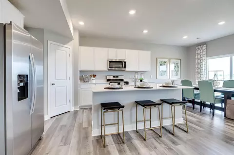 6736 Pine Arbor Blvd S, Cottage Grove, MN 55016