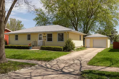 1608 9th Ave SE, Rochester, MN 55904