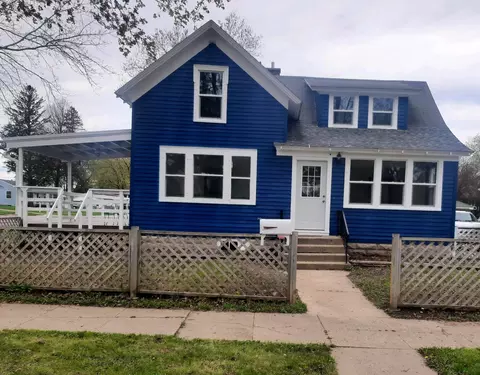 928 5th St S, Saint James, MN 56081