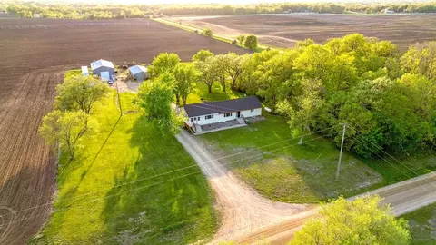 12691 Jarvis Ave NW, Annandale, MN 55302