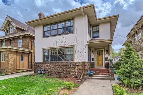 838 Goodrich Ave, Saint Paul, MN 55105