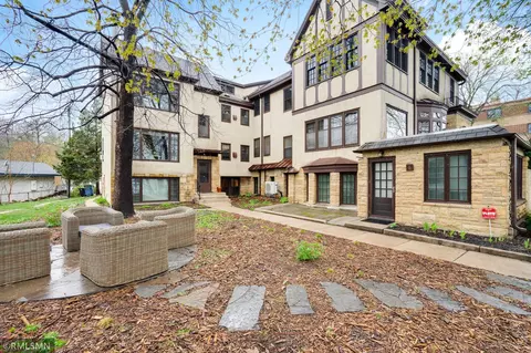 4444 W Lake Harriet Pkwy #7, Minneapolis, MN 55410
