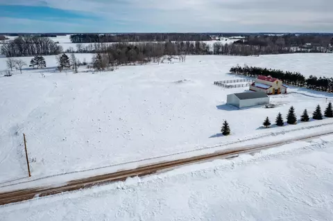 1082 Jade St, Mora, MN 55051 photo 10