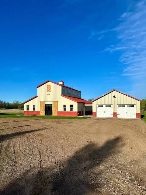 1082 Jade St, Mora, MN 55051