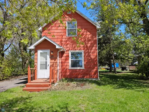 29 Meridian Rd, Mapleton, ND 58059
