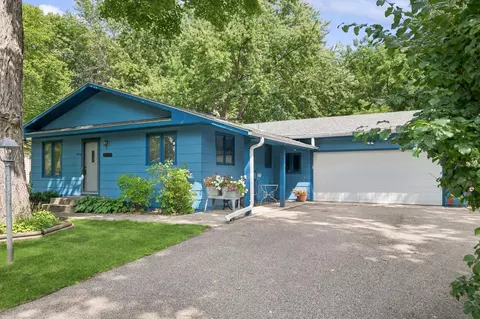 704 Nixon Ave SE, Watertown, MN 55388