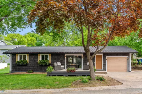 1564 Canary Ln, Mound, MN 55364